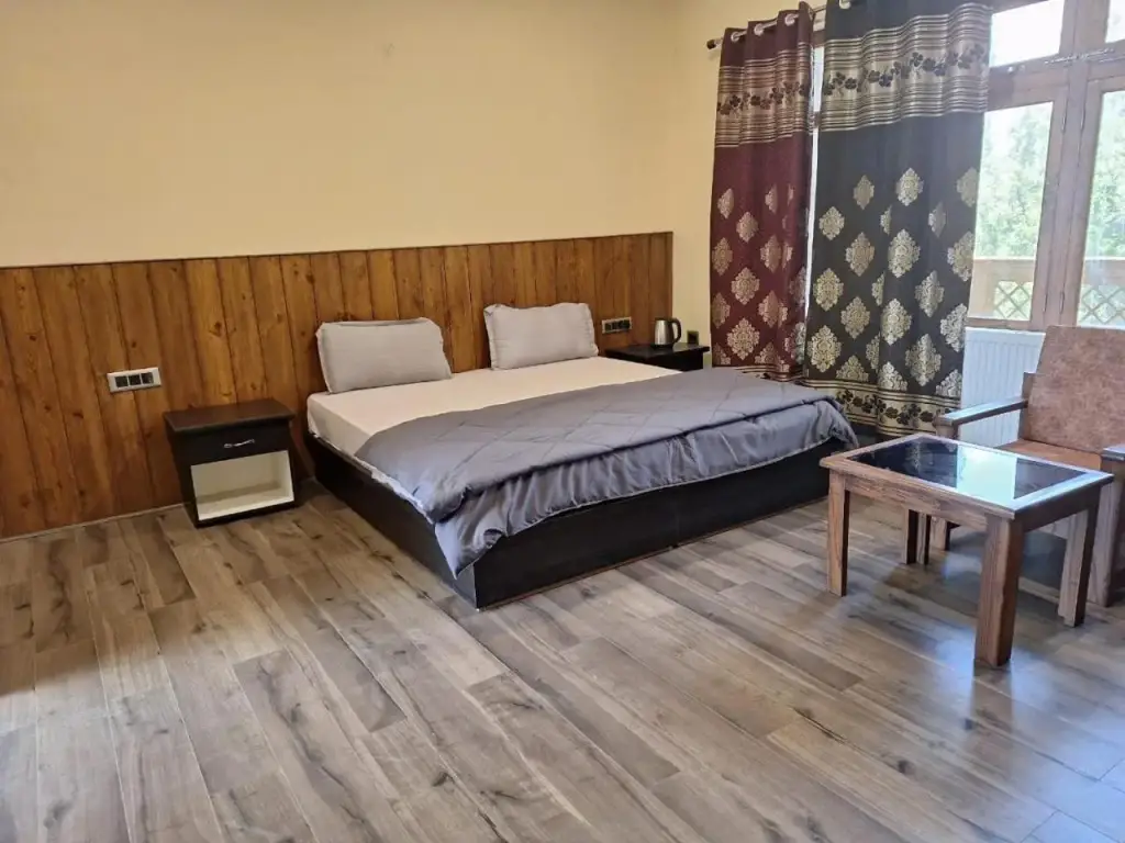 Лех: Tongspon Guest House