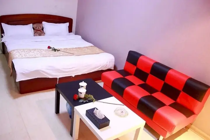 Далянь: Express Inn