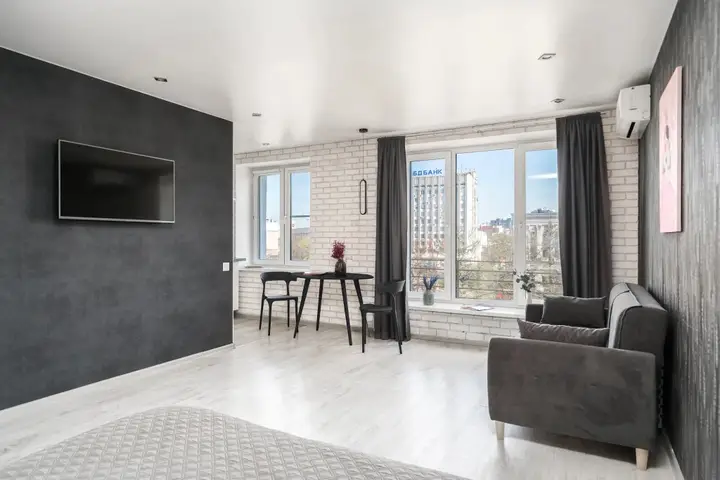 Нижний Новгород: Апартаменты Loft с панорамным видом на пл. Горького by Uloo
