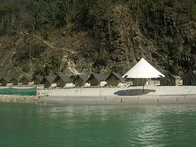 Бьясы: Alaknanda River Adventure Camp