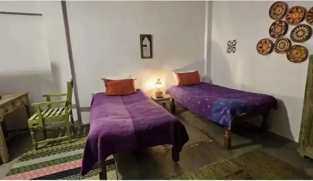 Бодх-Гая: Shantidevi Ashram 's Guest House