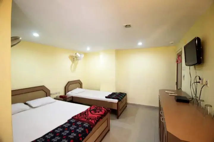 Колката: Bhagirithi Guest House