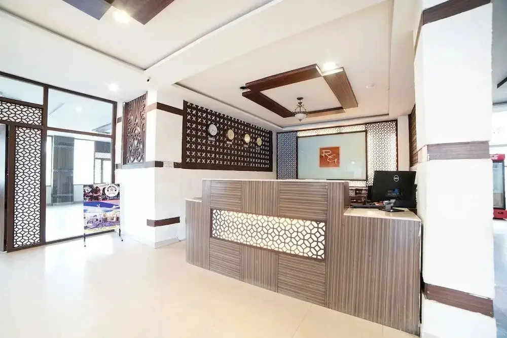 Hotel Riya Grand by OYO Rooms — фото 1