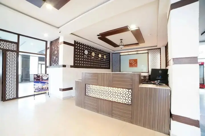 Хидерабад: Hotel Riya Grand by OYO Rooms