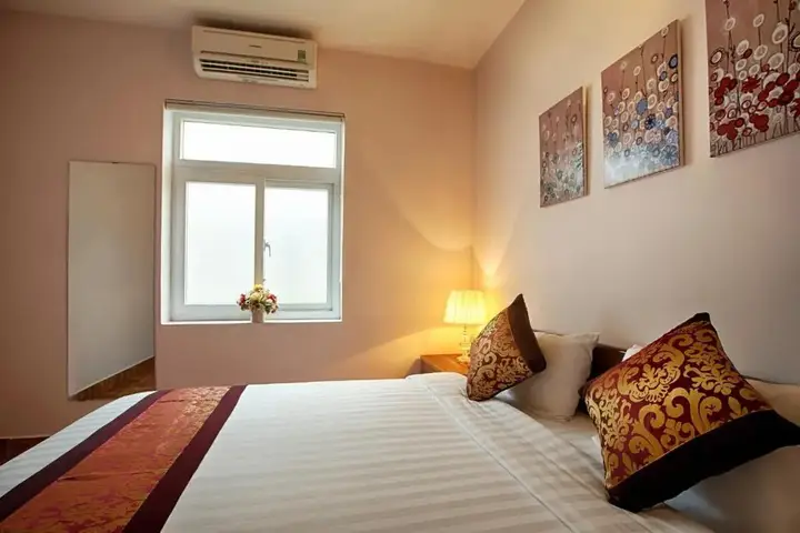 Ксом Дуа: Giang Son Hotel
