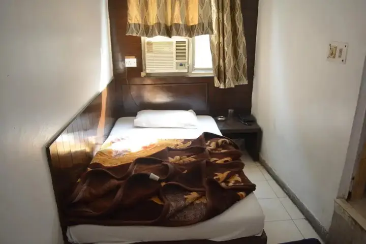 Нью-Дели: Hotel Surya Inn