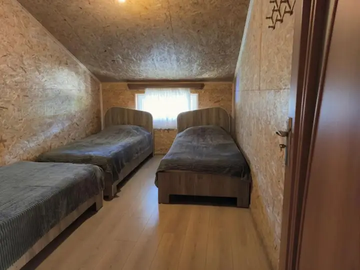 Омало: Guest House Shenako Veranda