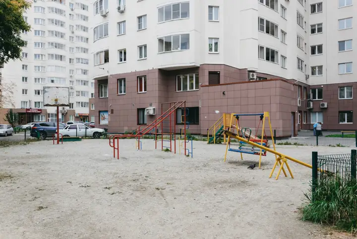 Екатеринбург: Апартаменты Луганская 4