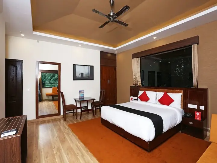 Дехрадун: Hotel JSR Inn by OYO Rooms