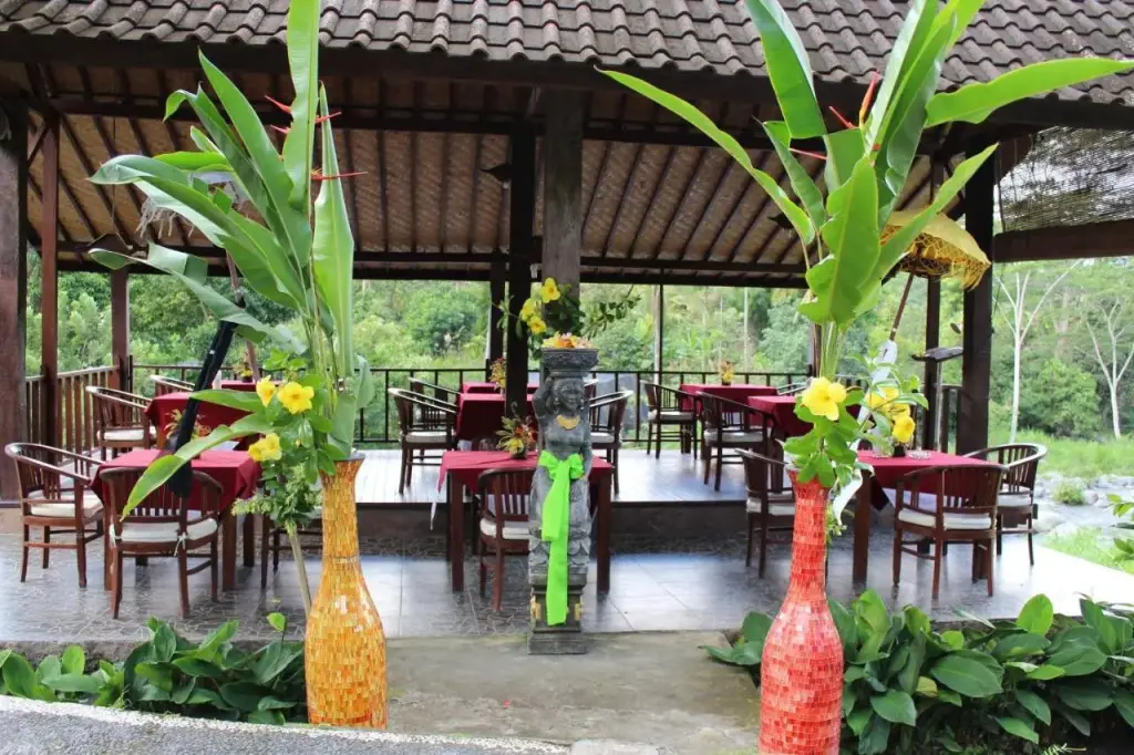Сидемен: Tepi Sungai Guest House