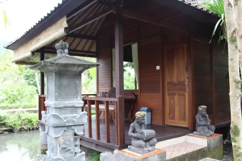 Сидемен: Tepi Sungai Guest House
