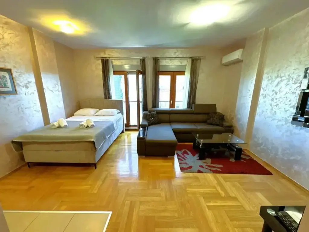Подгорица: Renta Stanovi Podgorica