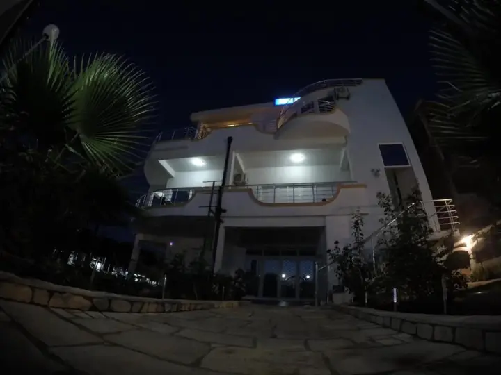 Добро Вода: Apartments Villa Belvedere