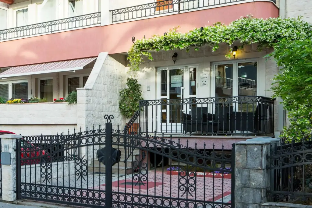 Будва: Ivona Apartments