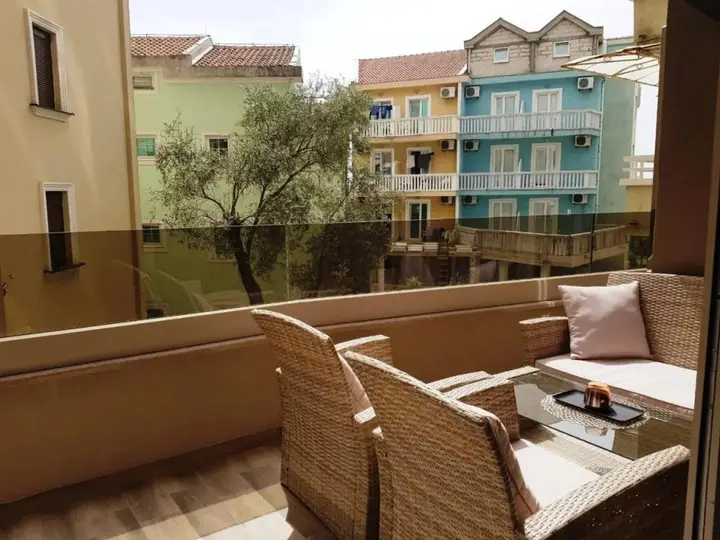 Будва: Lux Apartment Teodora Rafailovici
