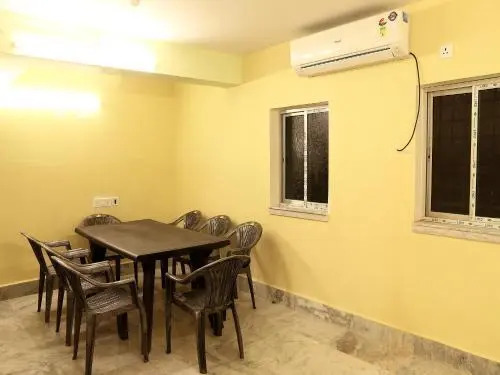 Колката: Amit Hotel by OYO Rooms