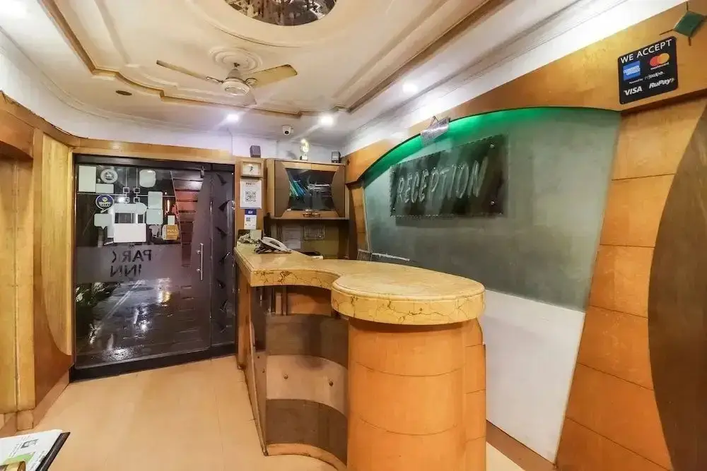 Amit Hotel by OYO Rooms — фото 1