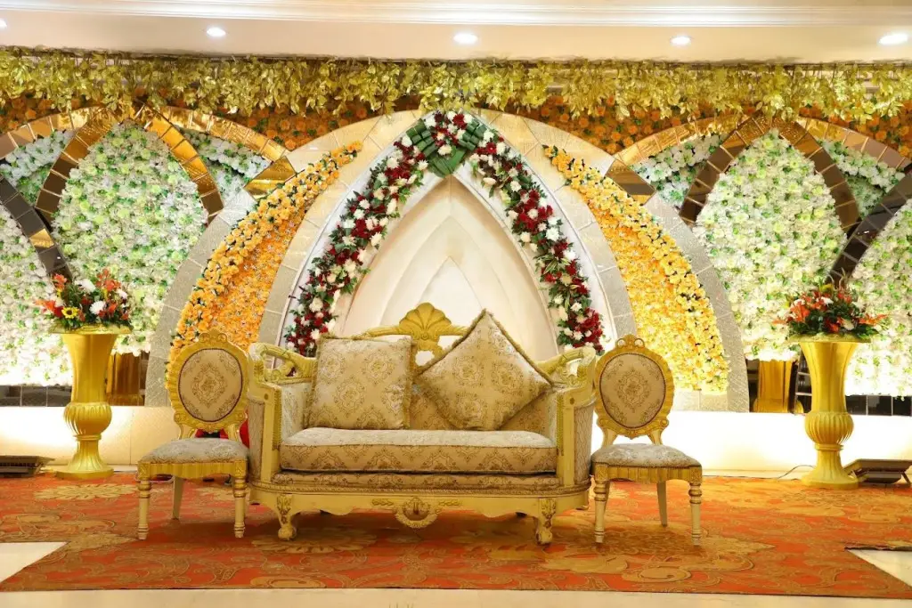 Газиабад: Banana Tree Hotel & Banquets