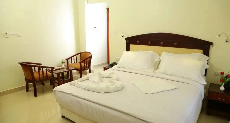 Чирайнкижу: Hotel Kaveri International