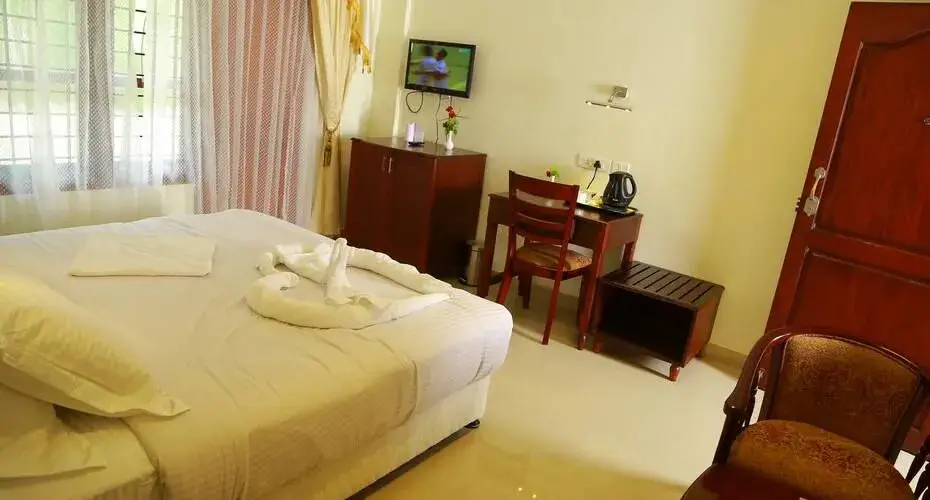 Чирайнкижу: Hotel Kaveri International