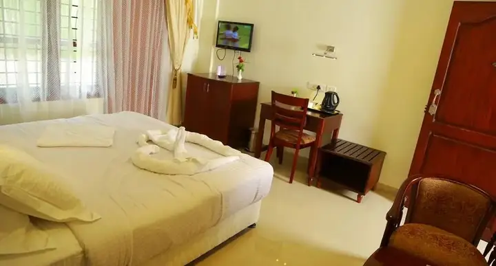 Чирайнкижу: Hotel Kaveri International