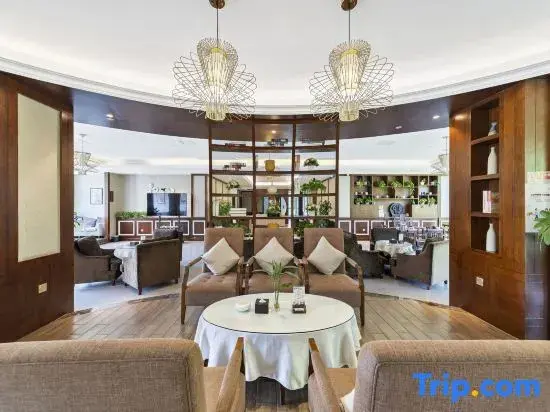 Бачжун: Nanjiang Tianhe Yulong Business Hotel