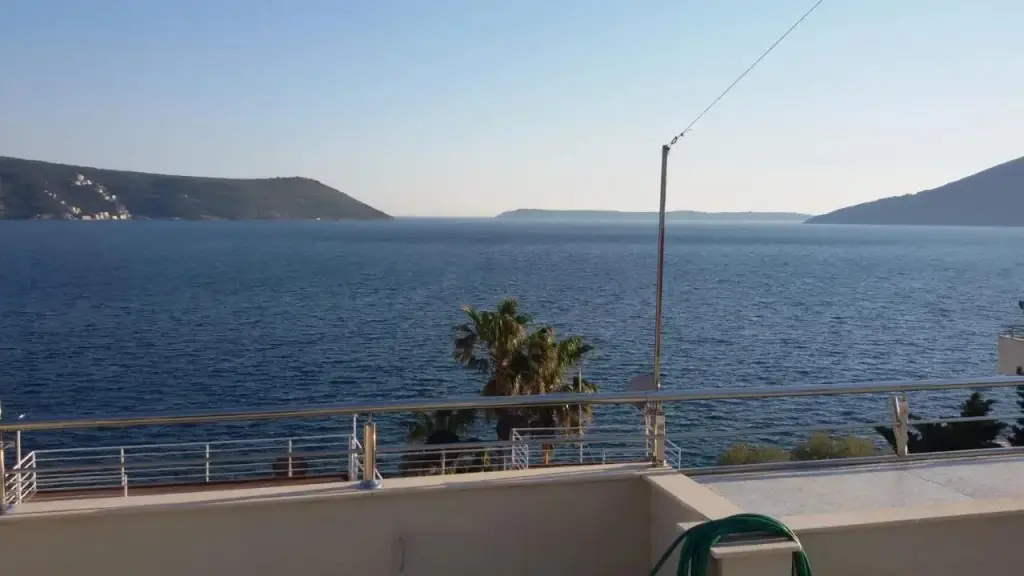 Херцег-Нови: Sea View Apartments