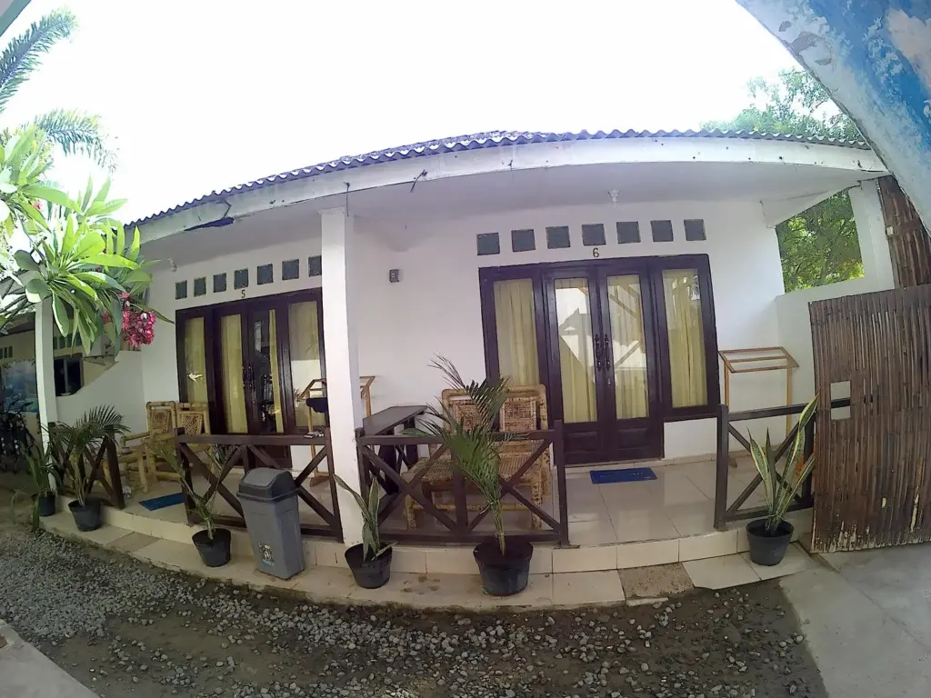 Гили Траванган: Ombak Homestay