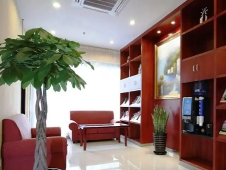 Шэньчжэнь: Hanting Hotal Xinhang Station Baoan District Hotel