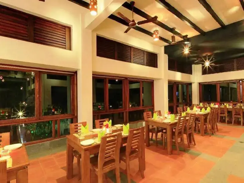 Велламундра: Wayanad Silver Woods