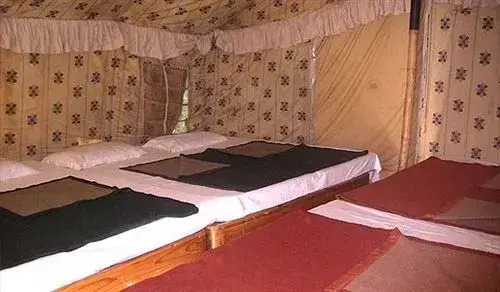 Крепость Ramnagar: Hotel Corbett Jungle Lore
