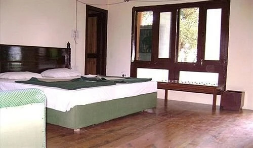 Крепость Ramnagar: Hotel Corbett Jungle Lore