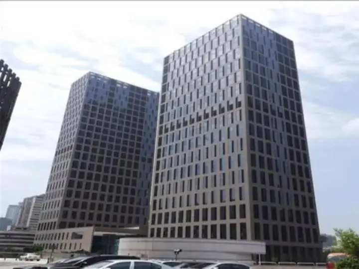 Гуанчжоу: LK Poly International Apartment