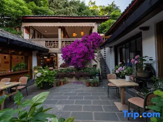 Лицзян: Miaoyuan · Shanqu Pavilion | Light Luxury Garden Accommodation (Lijiang Ancient City South Gate )