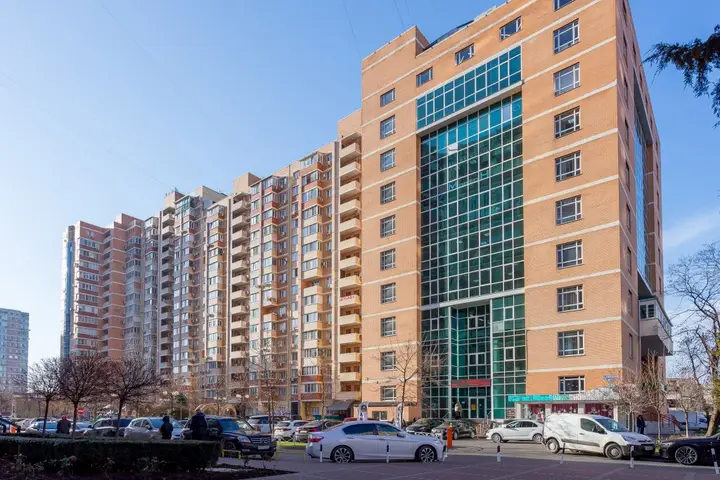 Краснодар: Lyuks Po Dalnej Apartments