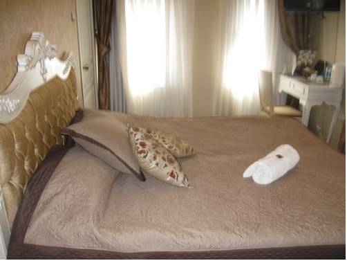 Стамбул: Home Culture Rooms € 60