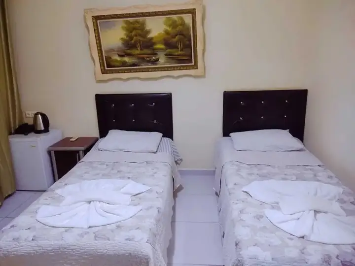 Батуми: hotel golden star