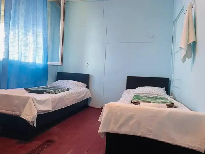 Уреки: 86 E. Takaishvili Guest House
