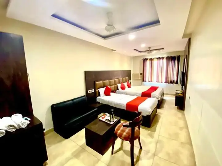 Лудхиана: OYO Rooms Ludhiana Railway Station Clock Tower
