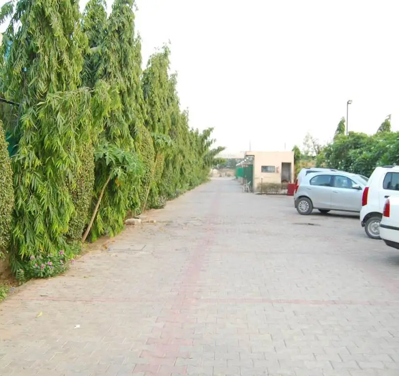 Гуруграм: OYO Rooms IMT Manesar