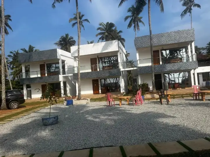 Варкала: Om-India-Om Good Karma Beach Resort
