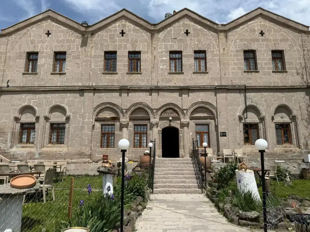 Гюзельюрт: Karballa Hotel