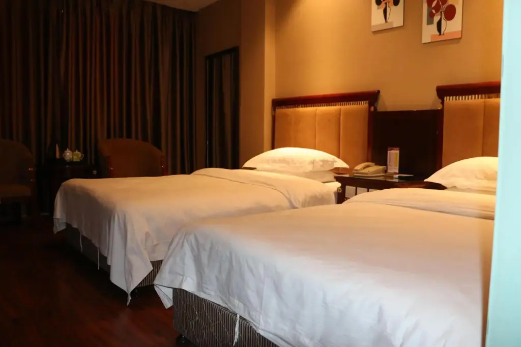 Гуангхан: Xingxing Hotel