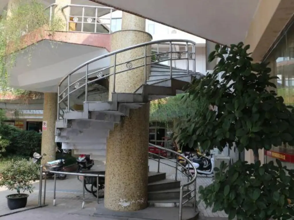 Гуангхан: Xingxing Hotel