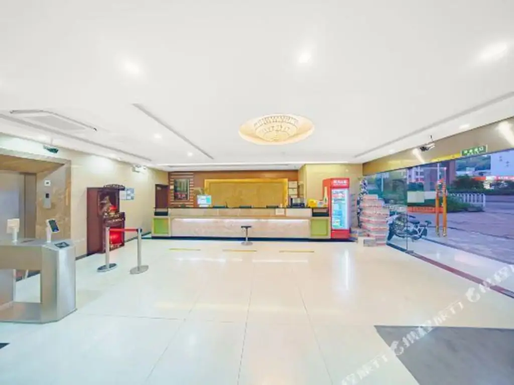 Pinshang Business Hotel — фото 1
