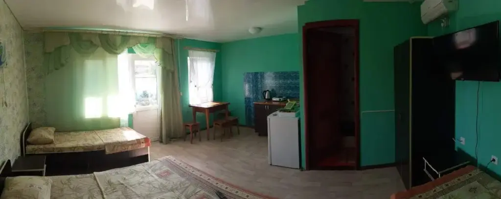 Приморский: Гостевой дом Маяковского