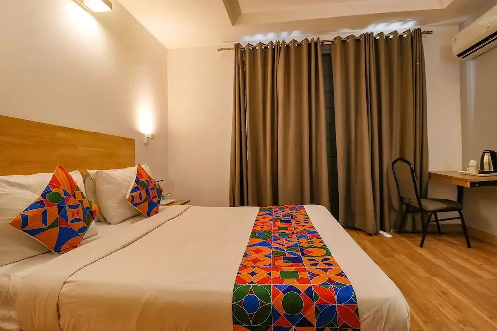 Нью-Дели: FabHotel Majestic JPM I
