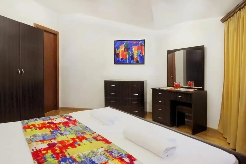 Ереван: Apartment at Chaykovski Street (New Building)