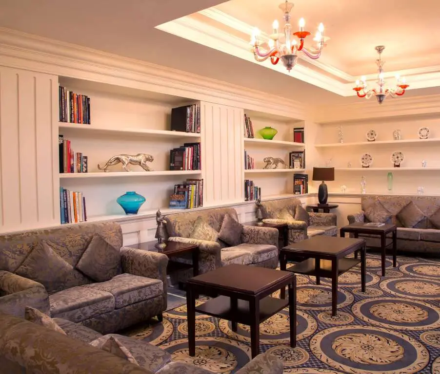 Эрамаллур: Radisson Blu Kochi