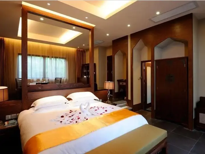 Нанкин: Regalia Resort & SPA (Tangshanzhen, Nanjing)
